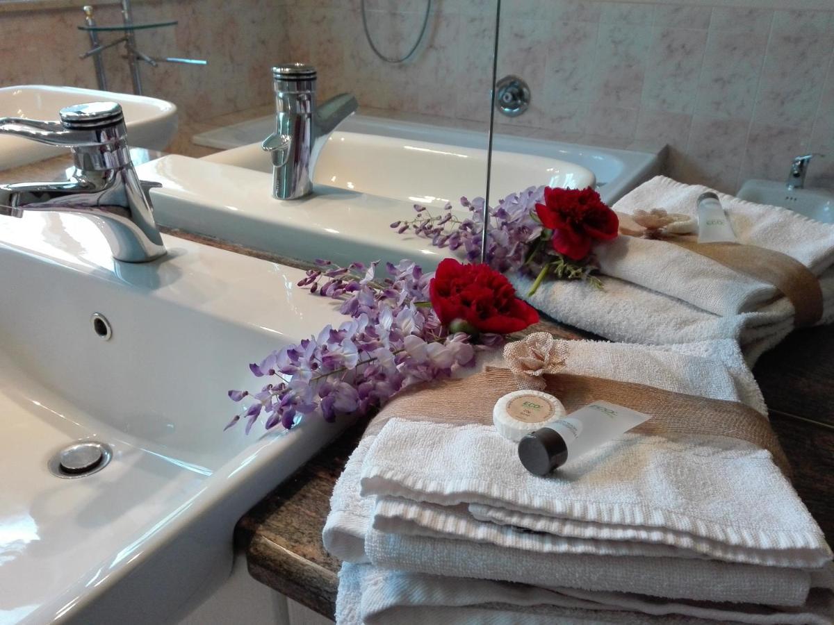 La Vie En Rose Bed & Breakfast Buia Dış mekan fotoğraf