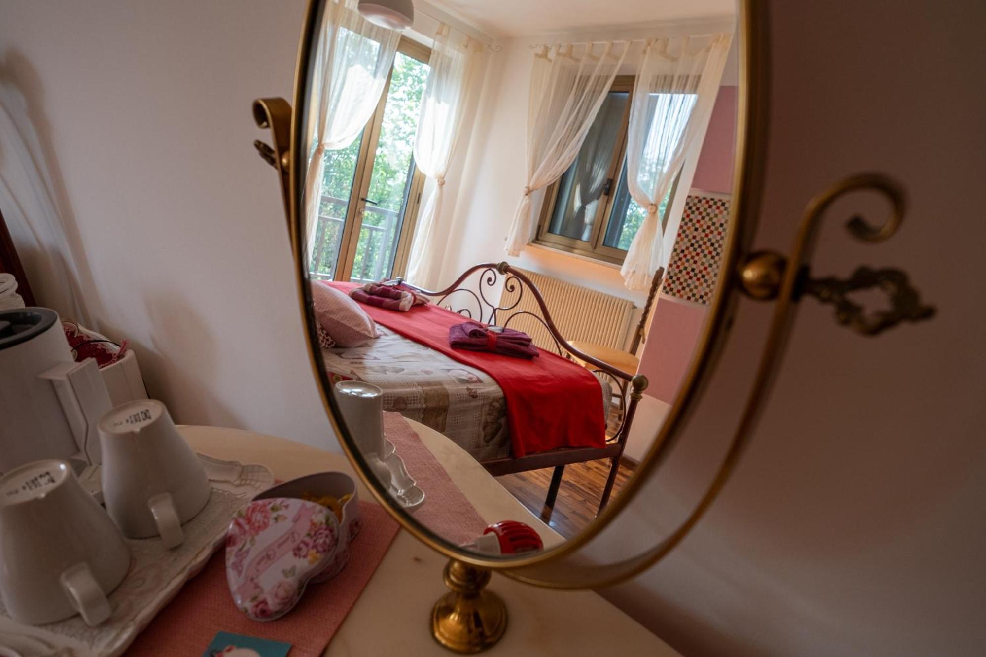 La Vie En Rose Bed & Breakfast Buia Dış mekan fotoğraf