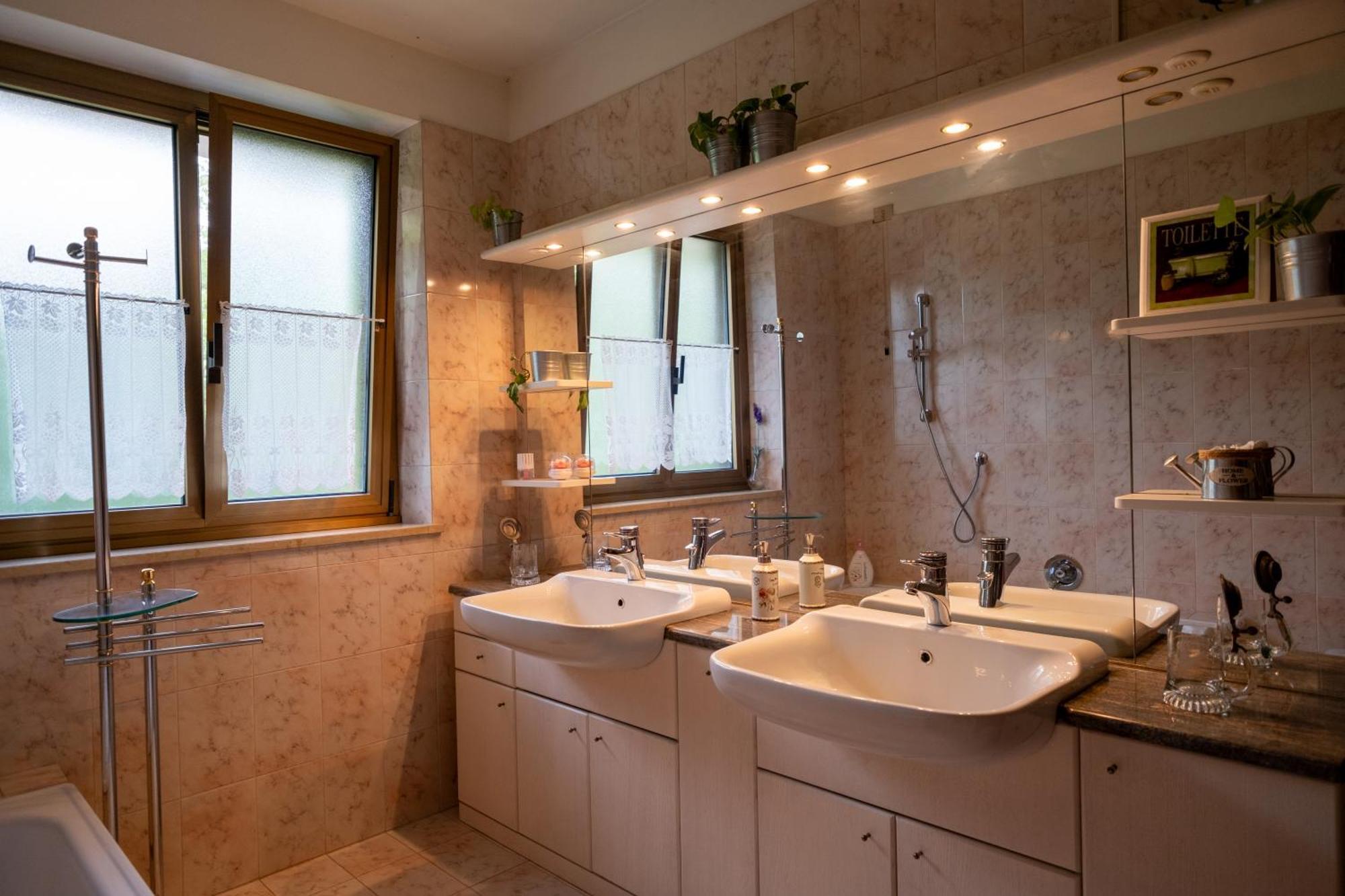 La Vie En Rose Bed & Breakfast Buia Dış mekan fotoğraf